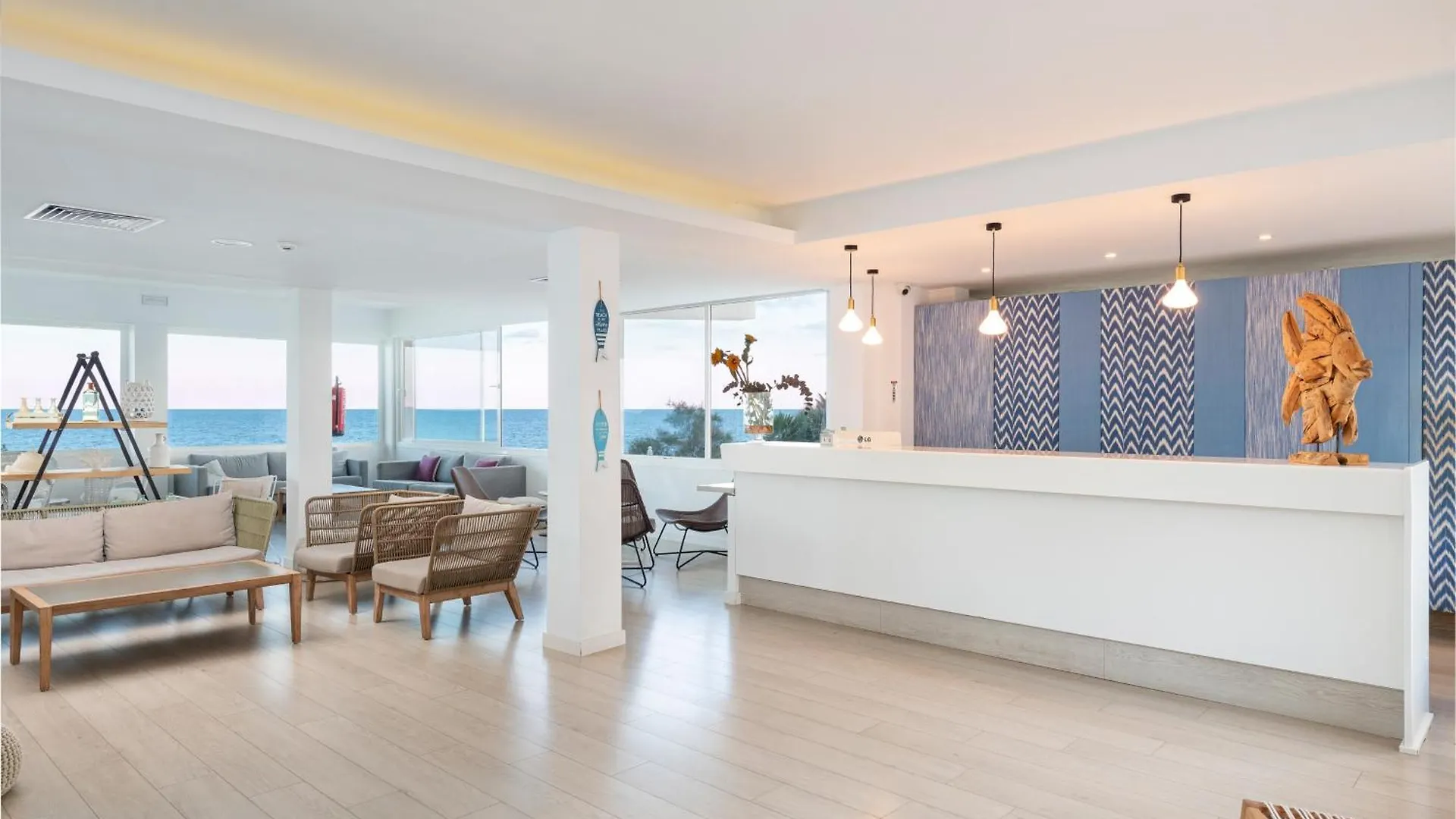 Hotel Atolon & Kaafu Beach Club Cala Bona  4*, Cala Bona (Mallorca)