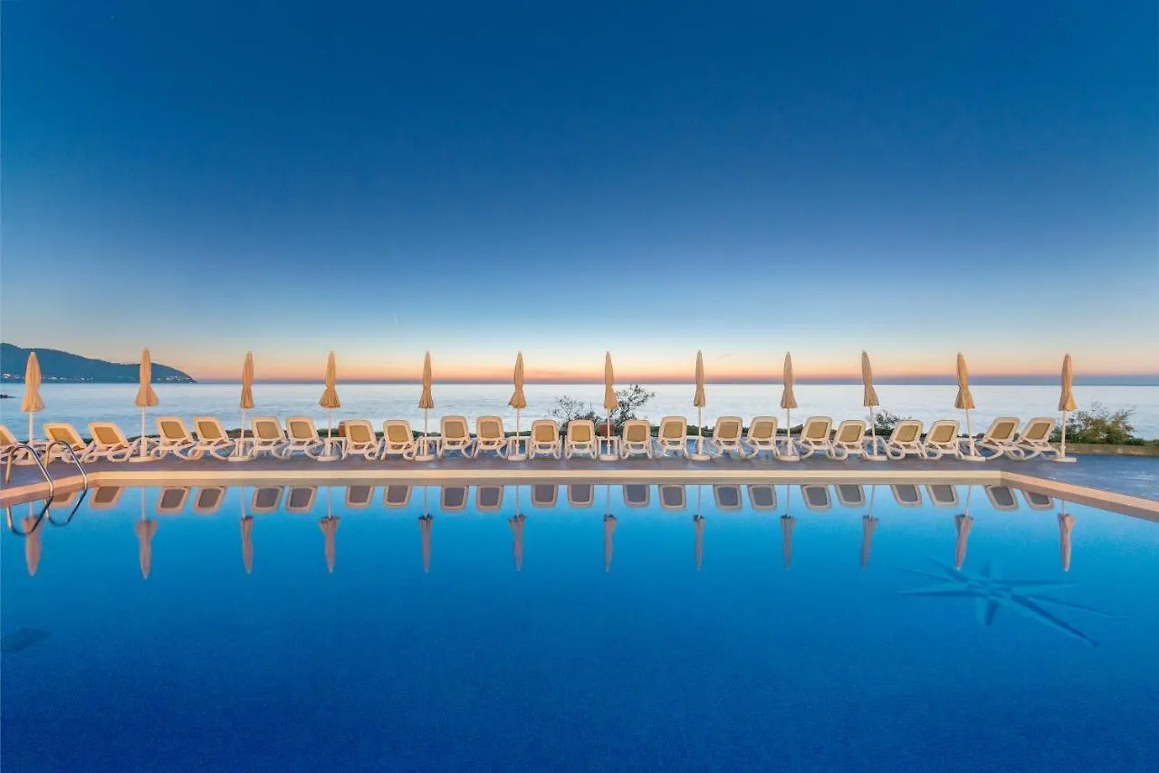 Hotel Atolon & Kaafu Beach Club Cala Bona  Spain